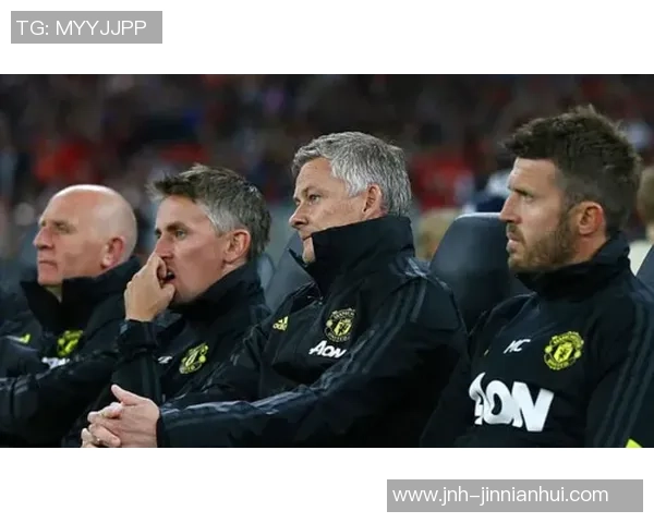 卡拉格怒批鲁梅尼格对沃尔特马德的不尊重行为令人震惊支持强烈反击