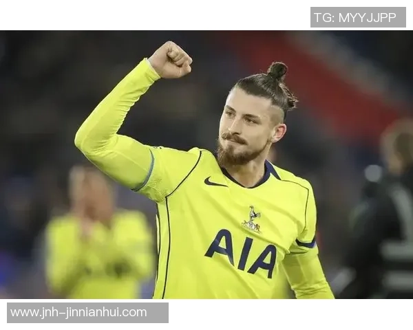 意天空报道罗马欲租后买德勒古欣莱比锡愿与热刺商谈永久转会事宜