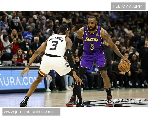 小哈达威下半场发力拿下15分全场贡献17分4篮板2助攻表现亮眼