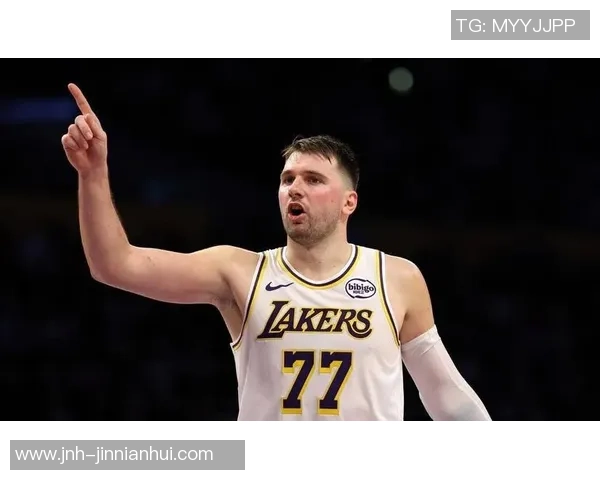 湖人媒体日回顾詹姆斯谈退役东契奇分享融入感受艾顿面对巨大压力